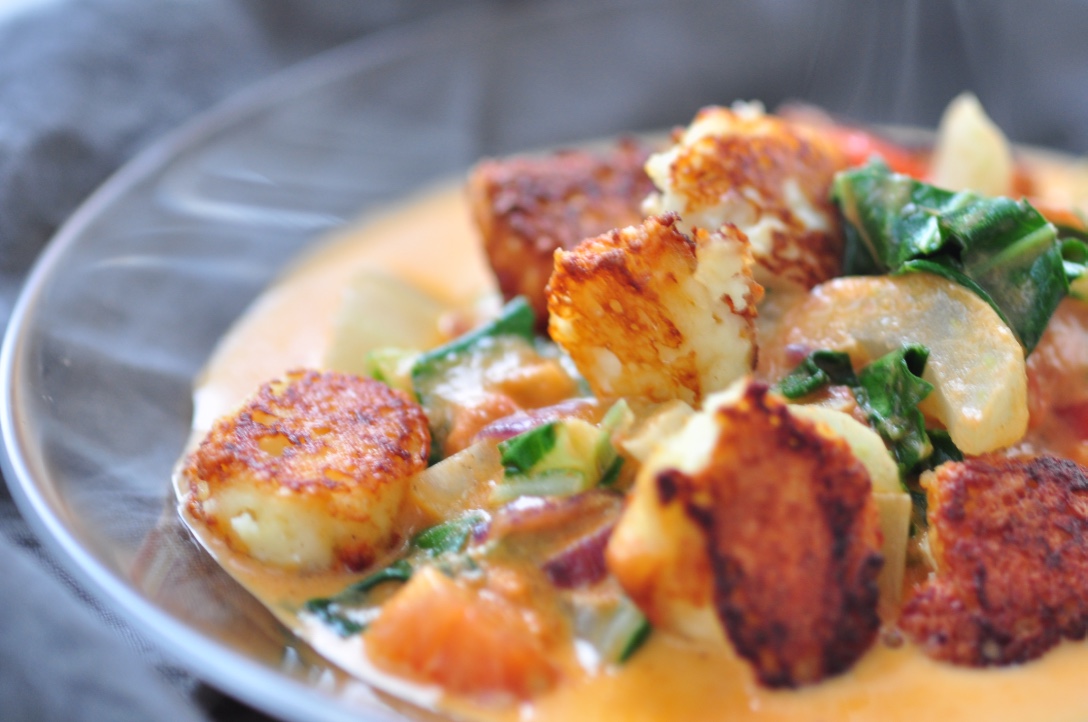 Homemade_paneer_with_pakchoi_and_curry